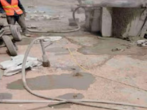 同安水泥混凝土路面板底注浆技术 路面脱空注浆整治方案